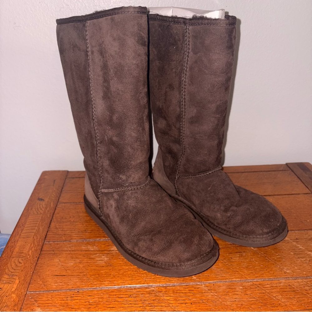 UGG Australia tall Suede boots from 2010s Loved but in Good shape